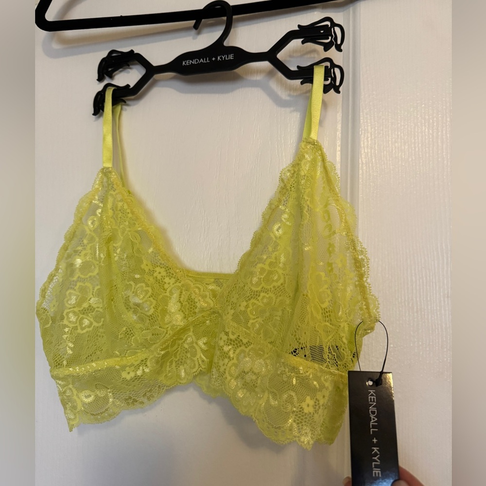 NWT - Kendall & Kylie Lace bralette